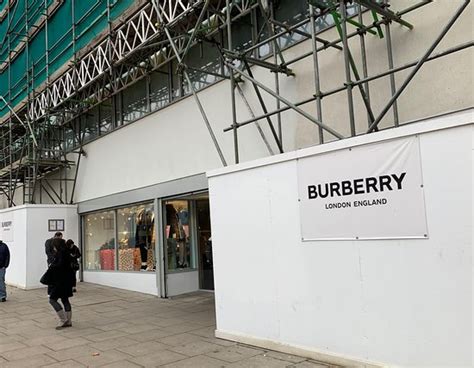 burberry factory shop opening hours|Burberry factory store.